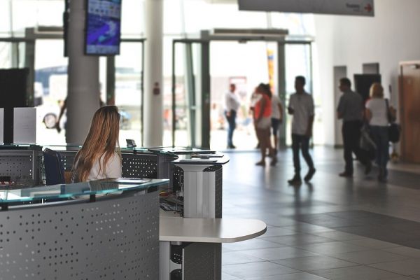 Μεγάλες καθυστερήσεις στις πτήσεις - Έπεσε για μια ώρα το σύστημα ελέγχου του Κέντρου Ελέγχου Περιοχής Αθηνών