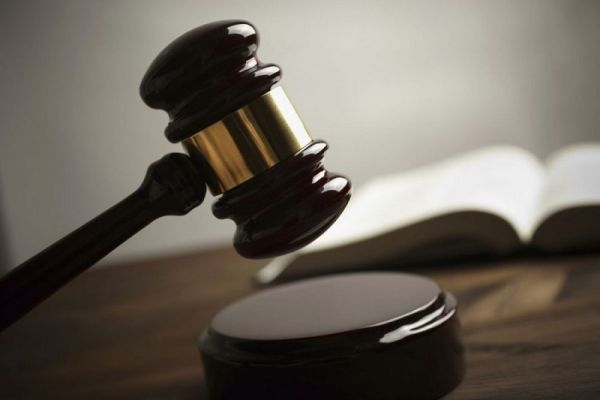 Δικαστήριο Ανηλίκων: Ένοχα οκτώ αγόρια για τον ομαδικό βιασμό 15χρονου στο Ίλιον - Αθώα κρίθηκαν τέσσερα κορίτσια