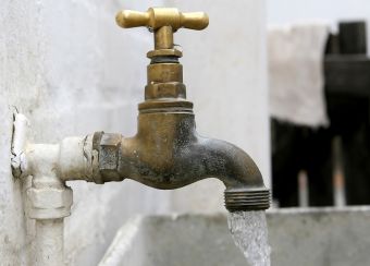 Υπ. Υγείας: Κατάλληλο πλέον το νερό σε Γεφύρια και Κυψέλη - Αναλυτική ενημέρωση για όλη τη Θεσσαλία (1/11)