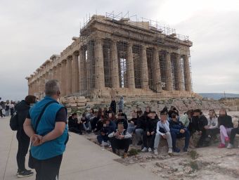 Επίσκεψη της Γ’ τάξης του 7ου Γυμνασίου Καρδίτσας στη Βουλή των Ελλήνων