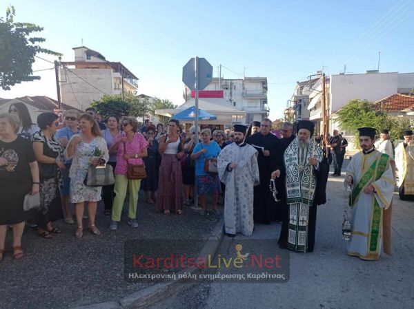 Στον Ι.Ν. Αγίου Νικολάου Καρδίτσας η Ιερά Εικόνα της Παναγίας Φοβεράς Προστασίας της Ι.Μ. Κουτλουμουσίου (+Φωτο +Βίντεο)