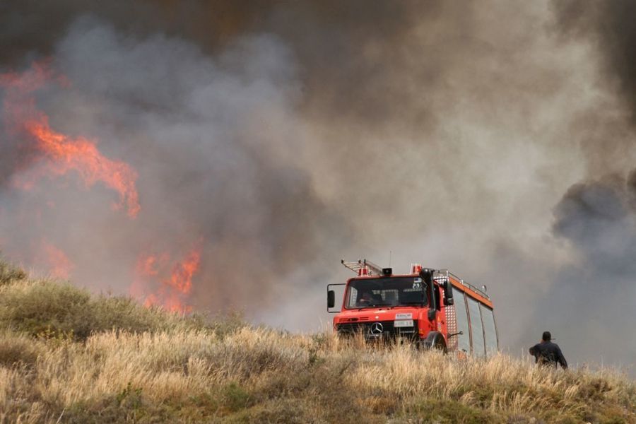 Πυρκαγιά σε εξέλιξη στην ευρύτερη περιοχή του Ζαϊμίου