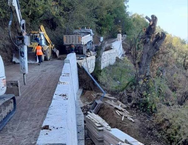 Σταθεροποιείται το προβληματικό κομμάτι στο Μορφοβούνι - 26 κόκκινα και 54 κίτρινα κτίρια