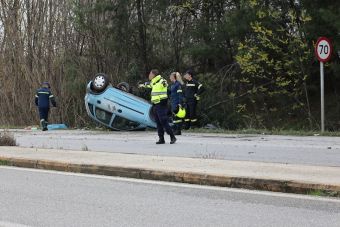 Τραυματίστηκε 25χρονη μετά από τροχαίο έξω από τη Λάρισα