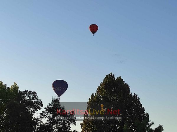 Καρδίτσα: Μάτια ψηλά… για τα αερόστατα πάνω από την πόλη (+Φωτο +Βίντεο)