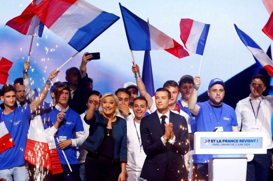 Νίκη του Εθνικού Συναγερμού της Μαρί Λεπέν με 33% δείχνουν τα exit poll στη Γαλλία