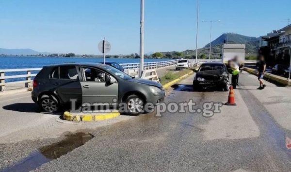 Τροχαίο με τρεις τραυματίες στην π.Ε.Ο. Λαμίας - Αθηνών