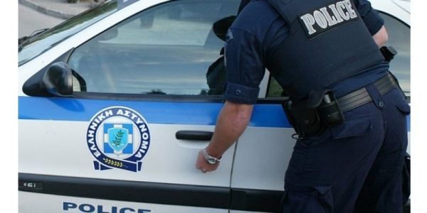 Τύρναβος: Συνελήφθη ανήλικος με έφεση στις διαρρήξεις αυτοκινήτων