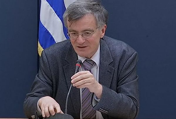 Σωτ. Τσιόδρας: Ένας νέος θάνατος και 101 νέα επιβεβαιωμένα κρούσματα κορονοϊού στην Ελλάδα (1/4)