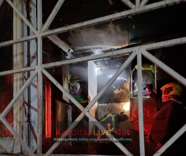 Πυργκαγιά προκάλεσε υλικές ζημιές σε κατοικία στην πόλη των Σοφάδων (+Φωτο)
