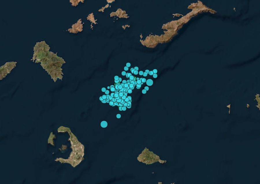 Έξαρση σεισμικών δονήσεων πάνω από 4 Ρίχτερ και πάλι στον ευρύτερο θαλάσσιο χώρο της Σαντορίνης το πρωί του Σαββάτου (8/2)