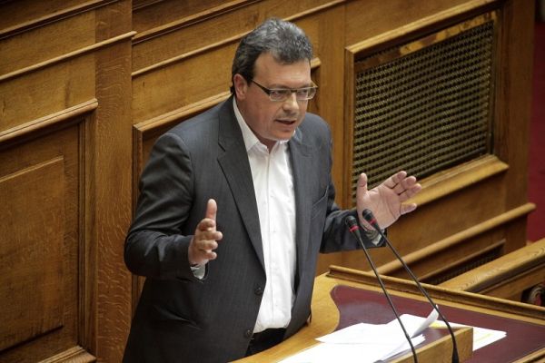Πολιτική Γραμματεία ΣΥΡΙΖΑ: Τον Σεπτέμβριο η εκλογή νέου προέδρου - Πρόεδρος της Κ.Ο. ο Σωκράτης Φαμελλος