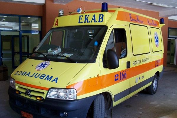 Σοβαρός τραυματισμός οδηγού αυτοκινήτου μετά από τροχαίο στον περιφερειακό του Παλαμά