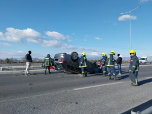 Τροχαίο στη Λάρισα το μεσημέρι της Παρασκευής (27/12): 4 άτομα στο νοσοκομείο (+Φωτο)