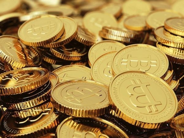 Bitcoin: &quot;Έσπασε&quot; το φράγμα των 100.000 δολαρίων