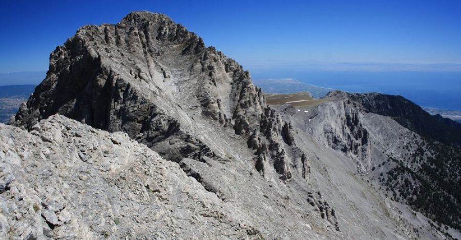 Όλυμπος: Επιχείρηση διάσωσης ορειβάτη που έπεσε σε χαράδρα 30 μέτρων