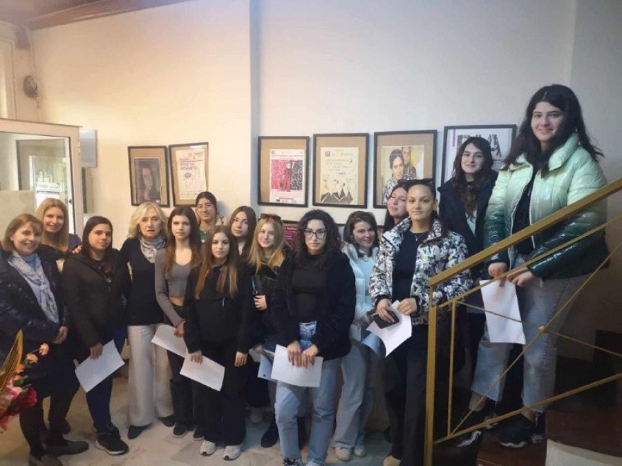 Μαθητές του 5ου Γενικού Λυκείου Καρδίτσας επισκέφθηκαν το Κέντρο Γυναικών Καρδίτσας