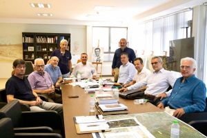 Σύσκεψη για τη δημιουργία πρότυπου μοριακού Ογκολογικού Κέντρου στη Λάρισα