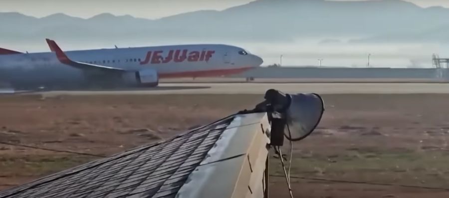 Φτερά στους δύο κινητήρες του Boeing της Jeju Air, βρέθηκαν κατά την έρευνα για τα αίτια του αεροπορικού δυστυχήματος