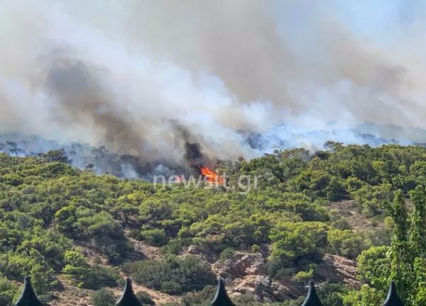 Μεγάλη πυρκαγιά σε εξέλιξη στην Κερατέα – Εκκενώνονται Ανάβυσσος, Παλαιά Φώκαια και πολλοί μικροί οικισμοί (+Βίντεο)