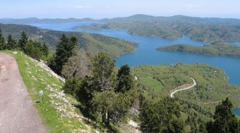 Μεγάλο αριθμό επισκεπτών αναμένει η περιοχή της λίμνης Πλαστήρα το τριήμερο της Πρωτομαγιάς