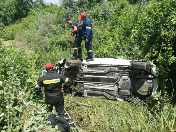 Τραυματίστηκε γυναίκα σε τροχαίο στην Επ.Ο. Βαλομανδρίου – Ρογγίων (+Φώτο)