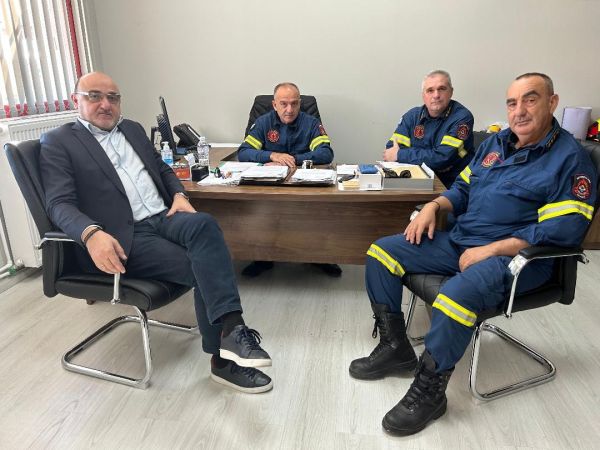 Με τον Διοικητή της Πυροσβεστικής Υπηρεσίας Καρδίτσας κ. Γιώργο Νταουτά συναντήθηκε ο βουλευτής της Ν.Δ. κ. Τέλης Σπάνιας