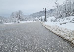 Ασθενείς χιονοπτώσεις στα ορεινά της Καρδίτσας το πρωί της Τρίτης (21/1)