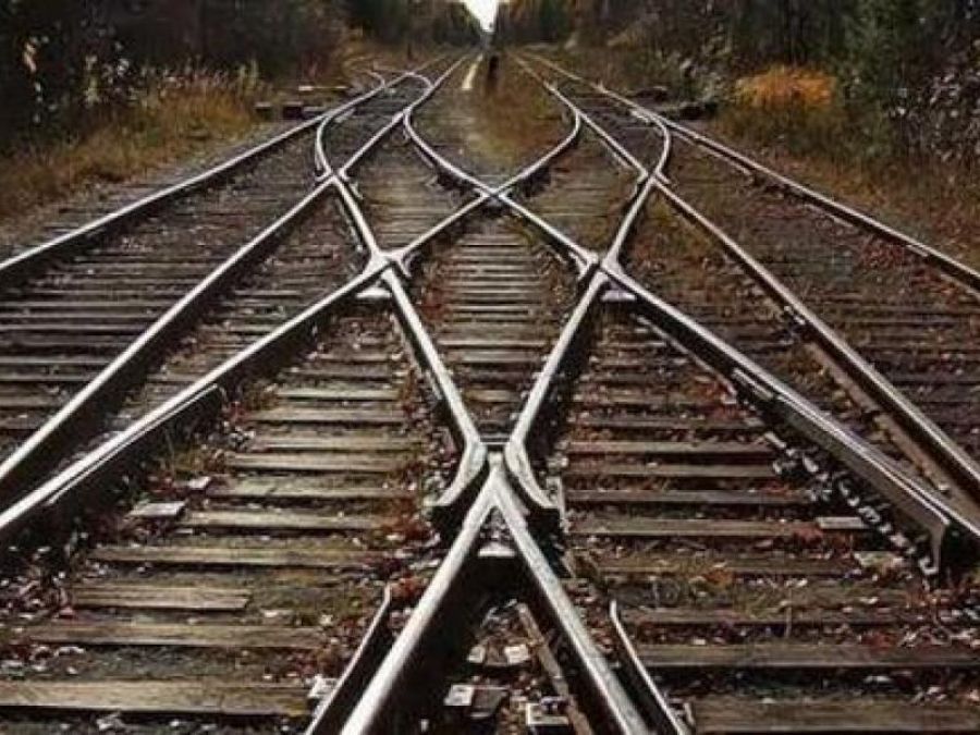 ΟΣΕ: Διακοπή δρομολογίων προαστιακού σιδηρόδρομου Πάτρας - Ρίου λόγω στρέβλωσης της γραμμής από τον καύσωνα