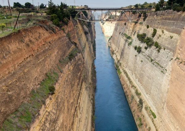 Κλειστή η διώρυγα της Κορίνθου λόγω κατολίσθησης