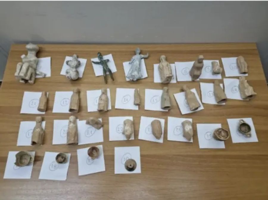 Απετράπη αγοραπωλησία αρχαιοτήτων στο Παλαιό Φάληρο - Κατασχέθηκαν 31 αρχαία αντικείμενα