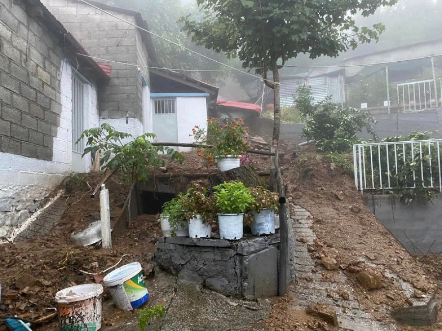 Κατεστραμμένα ή μη κατοικίσιμα 20 σπίτια στο Μορφοβούνι - Αυτοψία του ΕΑΓΜΕ στις κατολισθήσεις σε Μορφοβούνι, Μοσχάτο, Κερασιά και Νεοχώρι (+Φωτο)