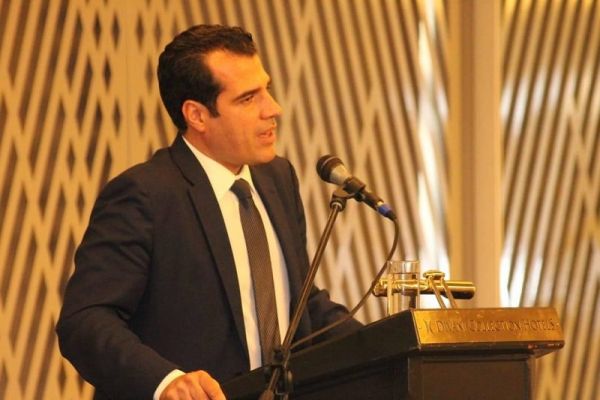 Θ. Πλεύρης: Άμεση επιστροφή στην εργασία των υγειονομικών που θα εμβολιαστούν