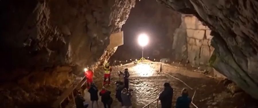 Σλοβενία: Αρχίζει η επιχείρηση διάσωσης πέντε εγκλωβισμένων σε σπήλαιο