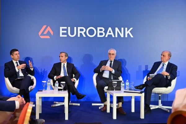 Eurobank: Περιοδεία Διοίκησης | Δίπλα στις επιχειρήσεις της Θεσσαλίας - Στη Λάρισα το νέο Future Branch της Τράπεζας