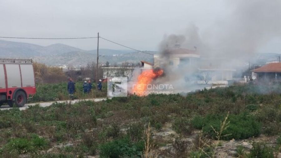 Βόλος: Κάηκε ολοσχερώς αυτοκίνητο στην οδό Διμηνίου