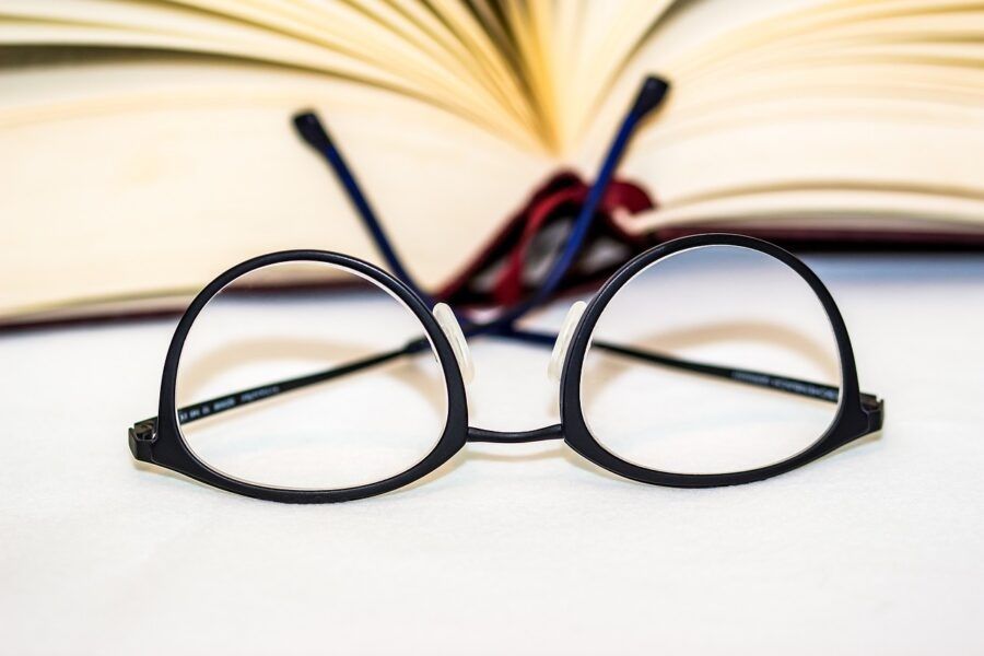 11 συμβουλές για όσους φοράνε γυαλιά