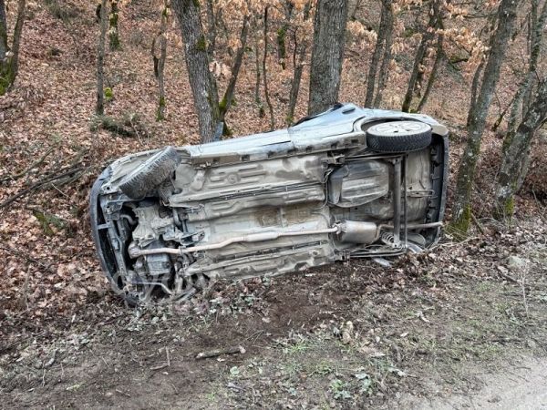 Τροχαίο με σοβαρό  τραυματισμό παιδιού μετά από εκτροπή αυτοκίνητου στην Ε.Ο. Καλαμπάκας – Μύκανης (+Φωτο)