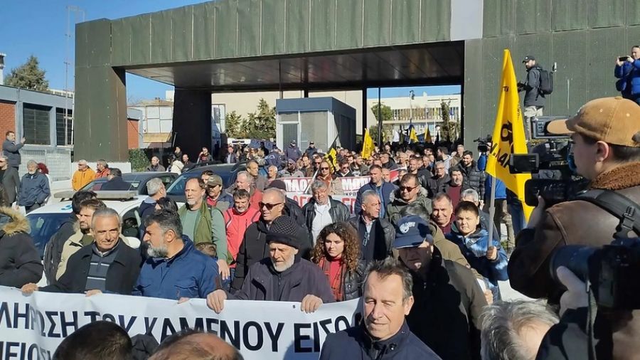 Θεσσαλονίκη: Μέσα στη ΔΕΘ οι αγρότες για το μεγάλο συλλαλητήριο - Αποφασισμένοι να κλιμακώσουν τις κινητοποιήσεις τους (+Φωτο +Βίντεο)