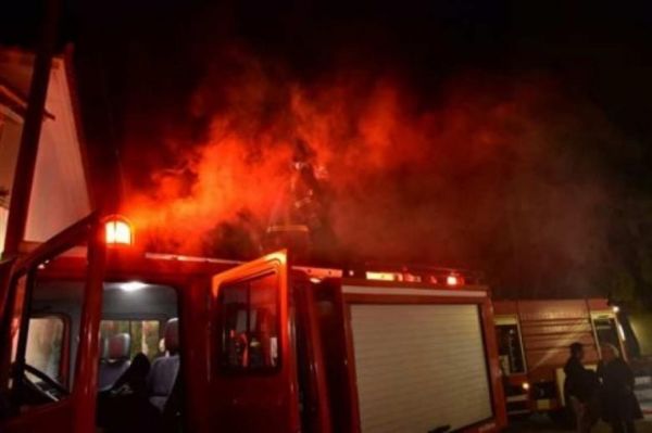 Ημαθία: Ένας νεκρός μετά από φωτιά σε οίκημα στη Νάουσα