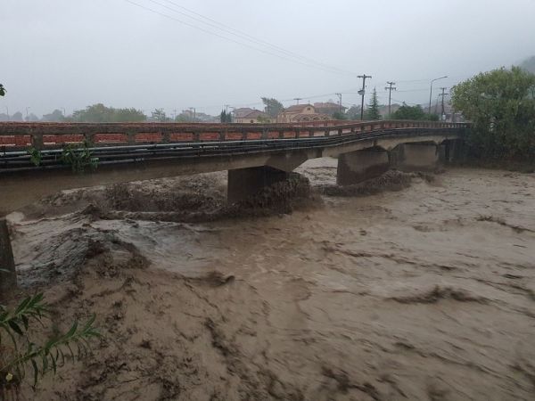 Ιανός: Από τα 143 στα 246,9 εκατ. ευρώ "εκτοξεύθηκε" το κόστος της εργολαβίας αποκαταστάσεων στους Δήμους Αργιθέας, Καρδίτσας και Μουζακίου