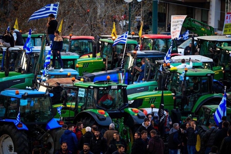 Αγρότες: Στην Αθήνα τα τρακτέρ για το συλλαλητήριο - Σύσταση της ΕΛΑΣ για αποφυγή των μετακινήσεων στο κέντρο