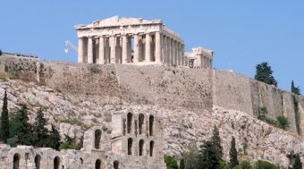 Στο top 15 η Ελλάδα ως προορισμός για τουρίστες από Αυστραλία, Καναδά και ΗΠΑ
