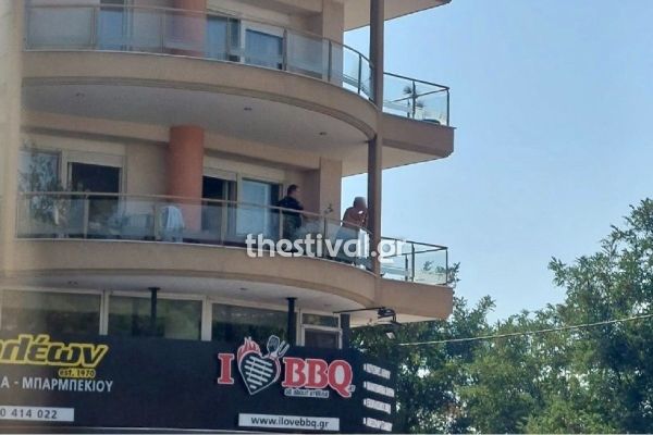 Θεσσαλονίκη: Μεθυσμένος άνδρας βγήκε οπλισμένος στο μπαλκόνι