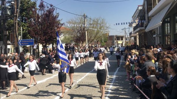 Η Τ.Κ  Μητρόπολης τίμησε την επέτειο της 25ης Μαρτίου