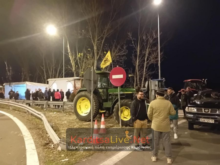 Επίσκεψη Κουρέτα στο &quot;μπλόκο&quot; του Ε65 και συζήτηση εφ’ όλης της ύλης με τους αγρότες