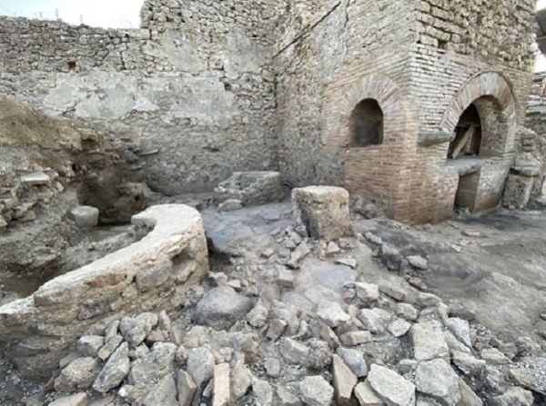 «Αρτοποιείο-φυλακή», «μία σοκαριστική πλευρά της σκλαβιάς», ανακαλύφθηκε στην αρχαία Πομπηία